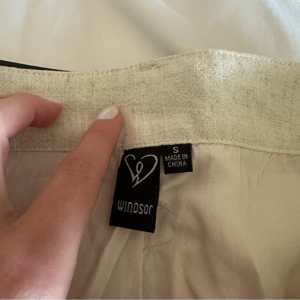 Light Tan Light Weight Shorts With Belt